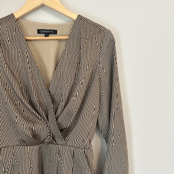 Dynamite short dress - Long sleeve - Size Small - Picture 8 of 8